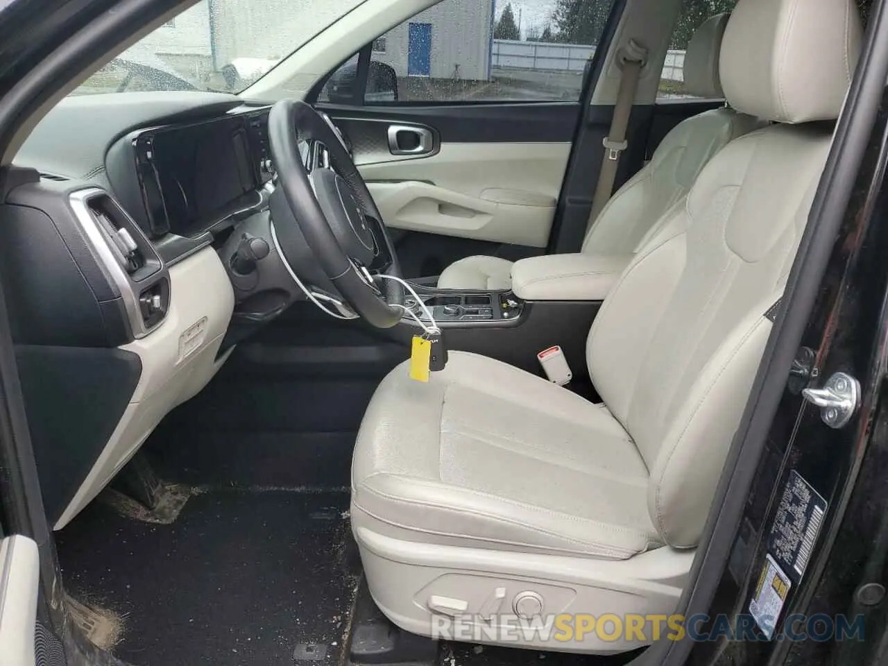 7 Photograph of a damaged car KNDRHDLG2P5162225 KIA SORENTO 2023