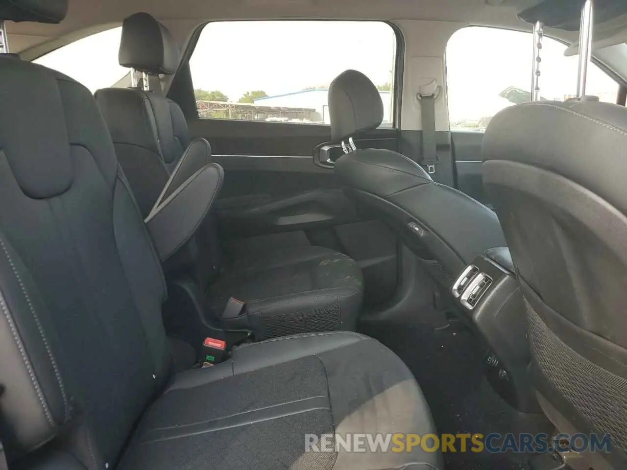 12 Фотография поврежденного автомобиля KNDRHDLG7P5176041 KIA SORENTO 2023