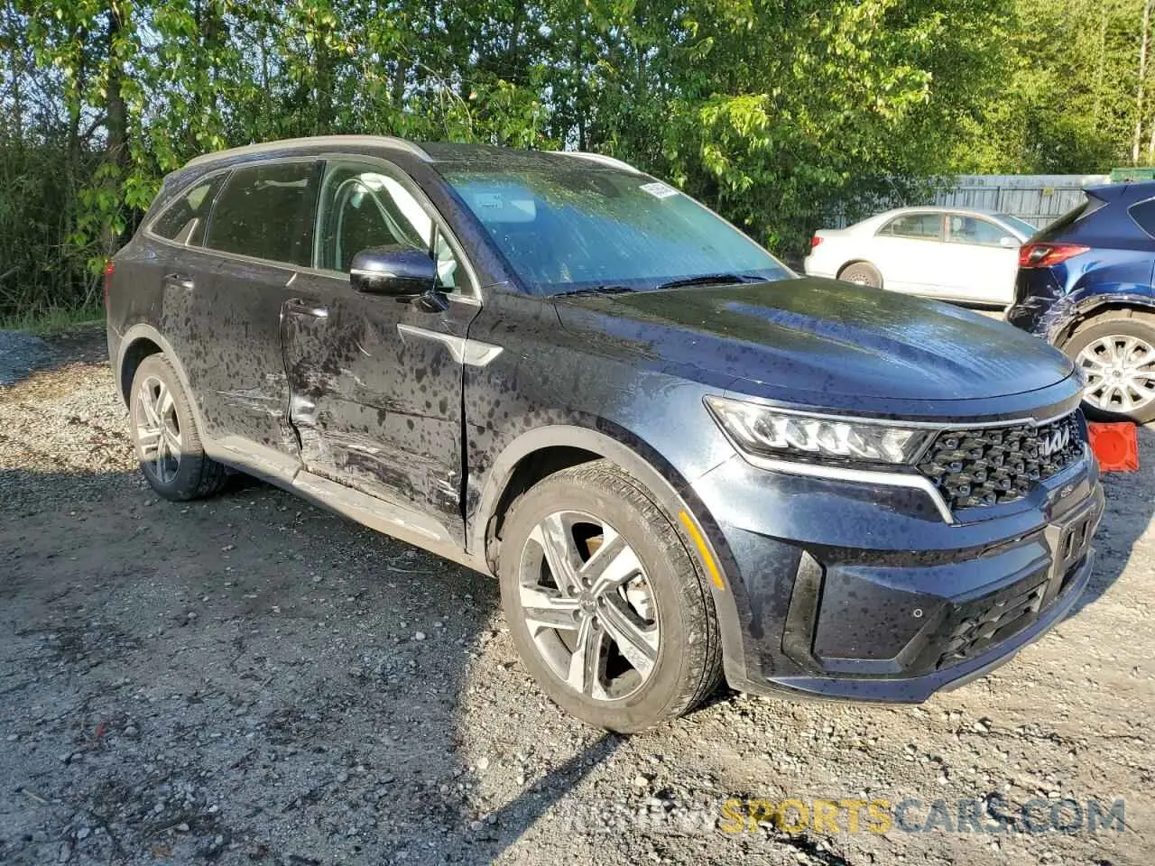 4 Photograph of a damaged car KNDRHDLGXP5187888 KIA SORENTO 2023