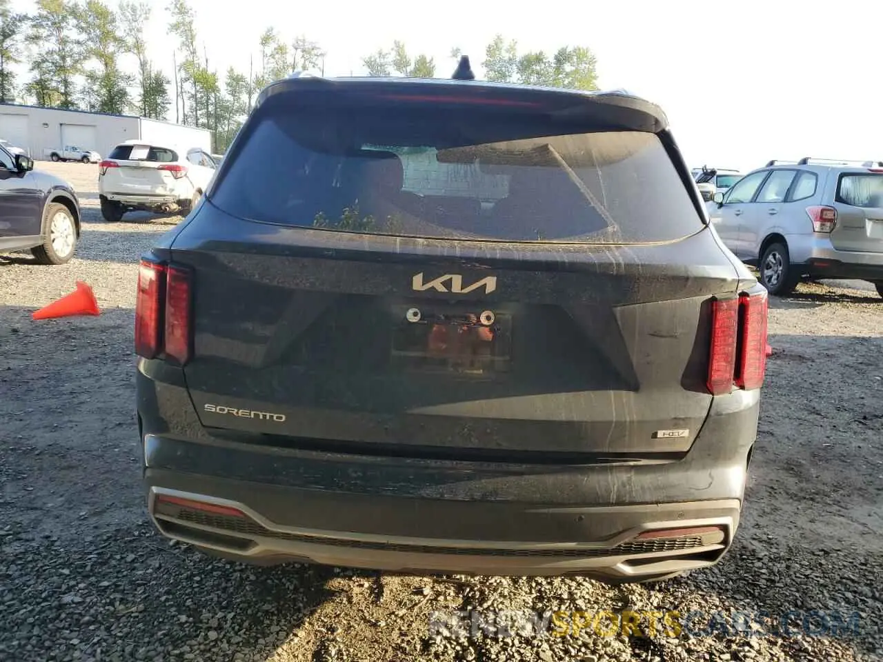 6 Photograph of a damaged car KNDRHDLGXP5187888 KIA SORENTO 2023