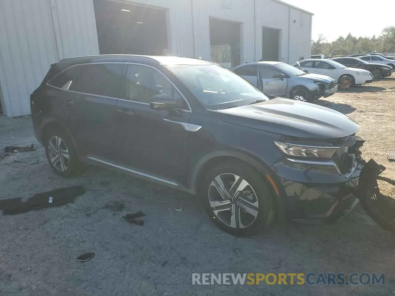 4 Photograph of a damaged car KNDRKDLG4P5163183 KIA SORENTO 2023