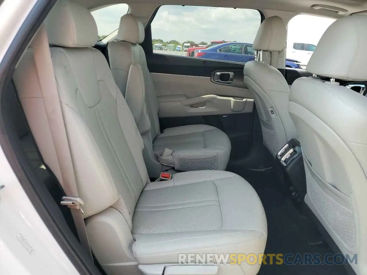 11 Фотография поврежденного автомобиля KNDRMDLH2P5208611 KIA SORENTO 2023