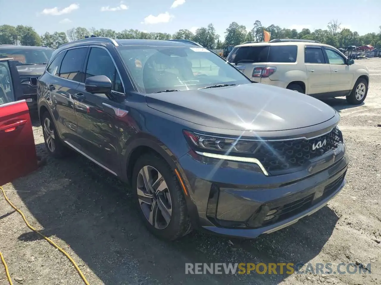 4 Photograph of a damaged car KNDRMDLH8P5210542 KIA SORENTO 2023