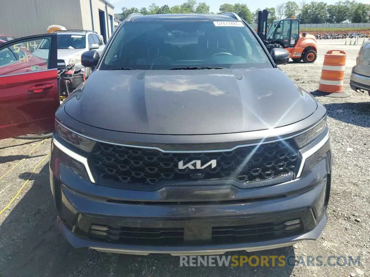 5 Photograph of a damaged car KNDRMDLH8P5210542 KIA SORENTO 2023