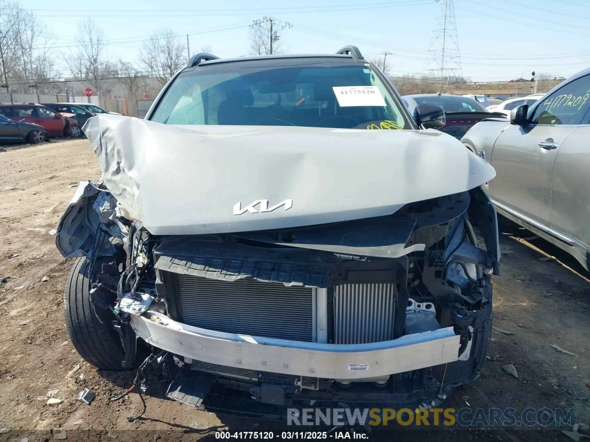 13 Photograph of a damaged car 5XYRHDJF9RG261693 KIA SORENTO 2024