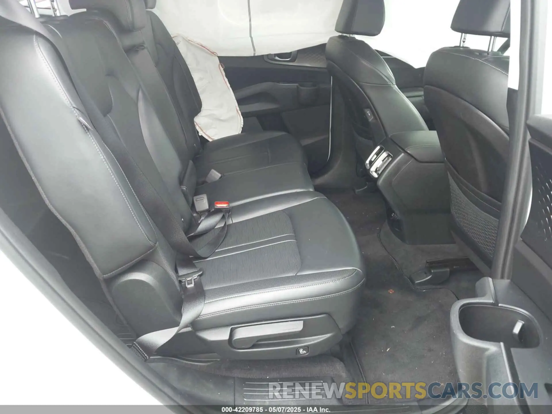 8 Фотография поврежденного автомобиля 5XYRL4JC1RG291081 KIA SORENTO 2024