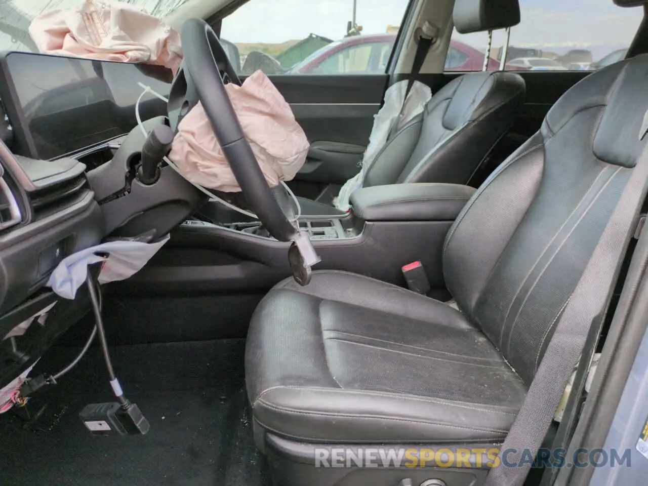 7 Photograph of a damaged car 5XYRL4JC3RG289798 KIA SORENTO 2024
