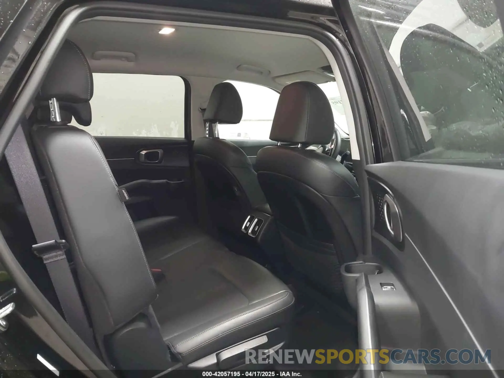 8 Фотография поврежденного автомобиля 5XYRLDJC6RG289293 KIA SORENTO 2024