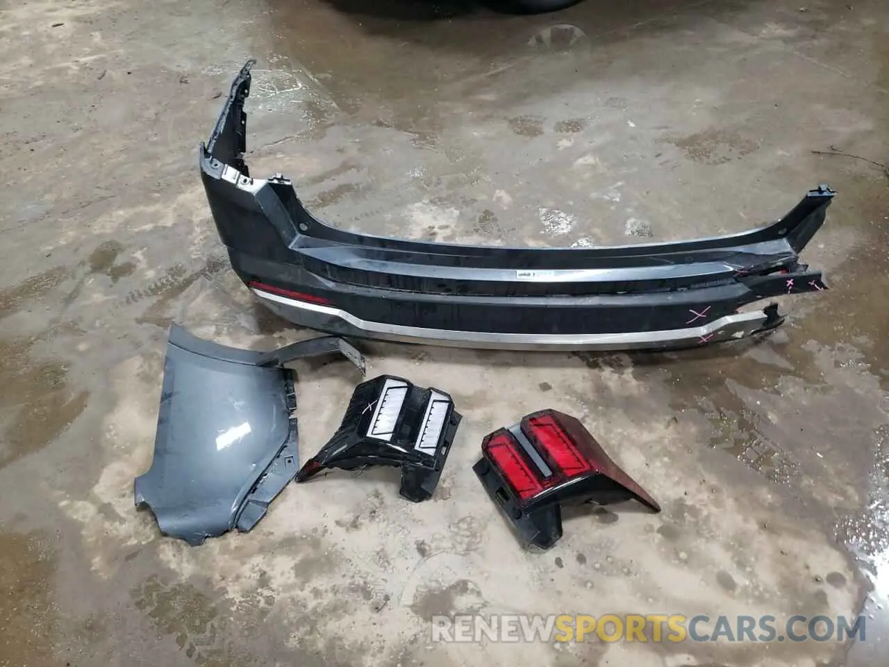 13 Photograph of a damaged car 5XYRLDJCXRG282895 KIA SORENTO 2024