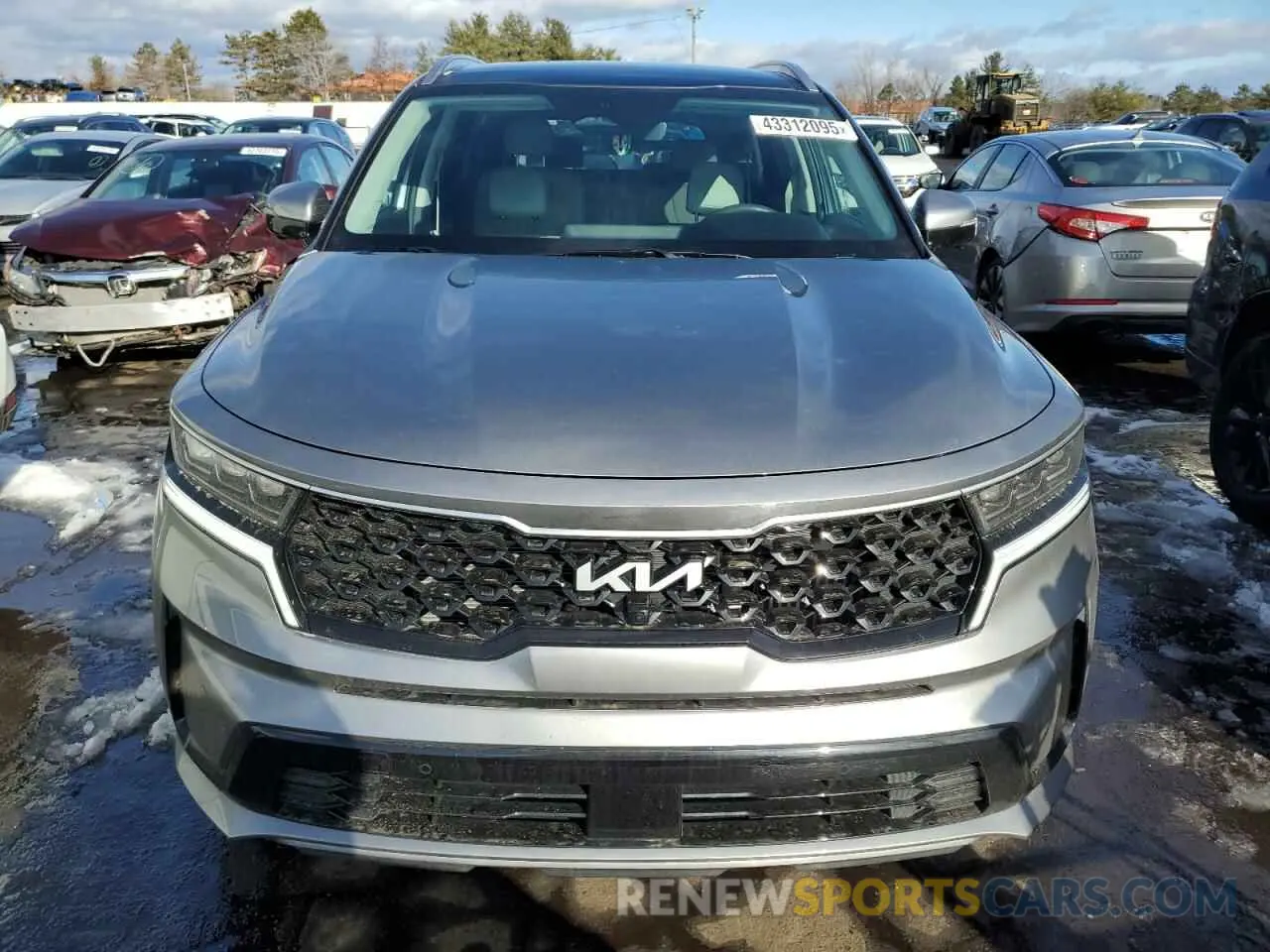 5 Photograph of a damaged car KNDRMDLH6R5236429 KIA SORENTO 2024