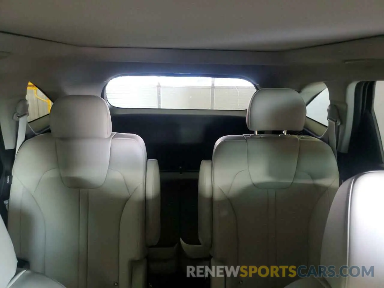10 Фотография поврежденного автомобиля 5XYRK4JF8SG332292 KIA SORENTO 2025