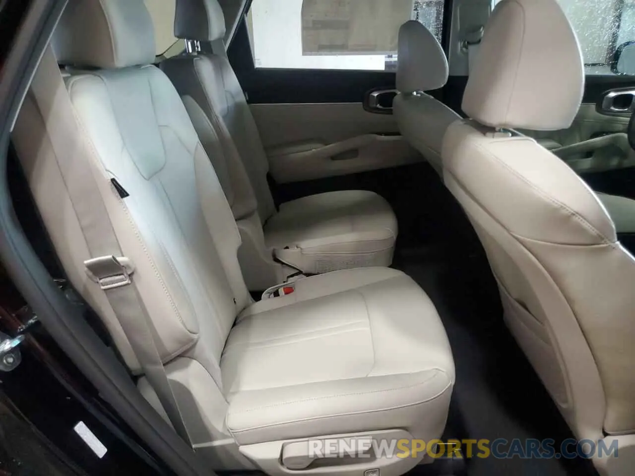 11 Фотография поврежденного автомобиля 5XYRK4JF8SG332292 KIA SORENTO 2025