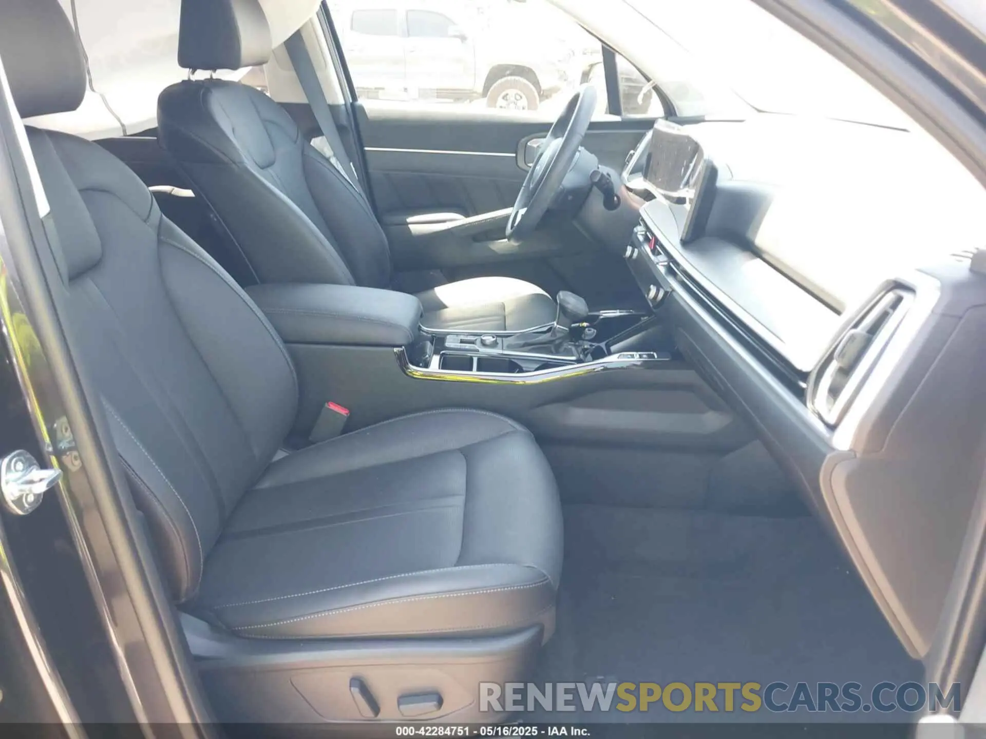 5 Фотография поврежденного автомобиля 5XYRKDJF5SG333500 KIA SORENTO 2025