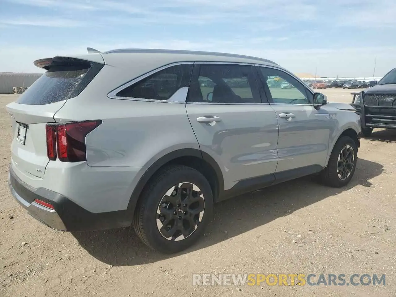 3 Photograph of a damaged car 5XYRLDJC1SG330080 KIA SORENTO 2025