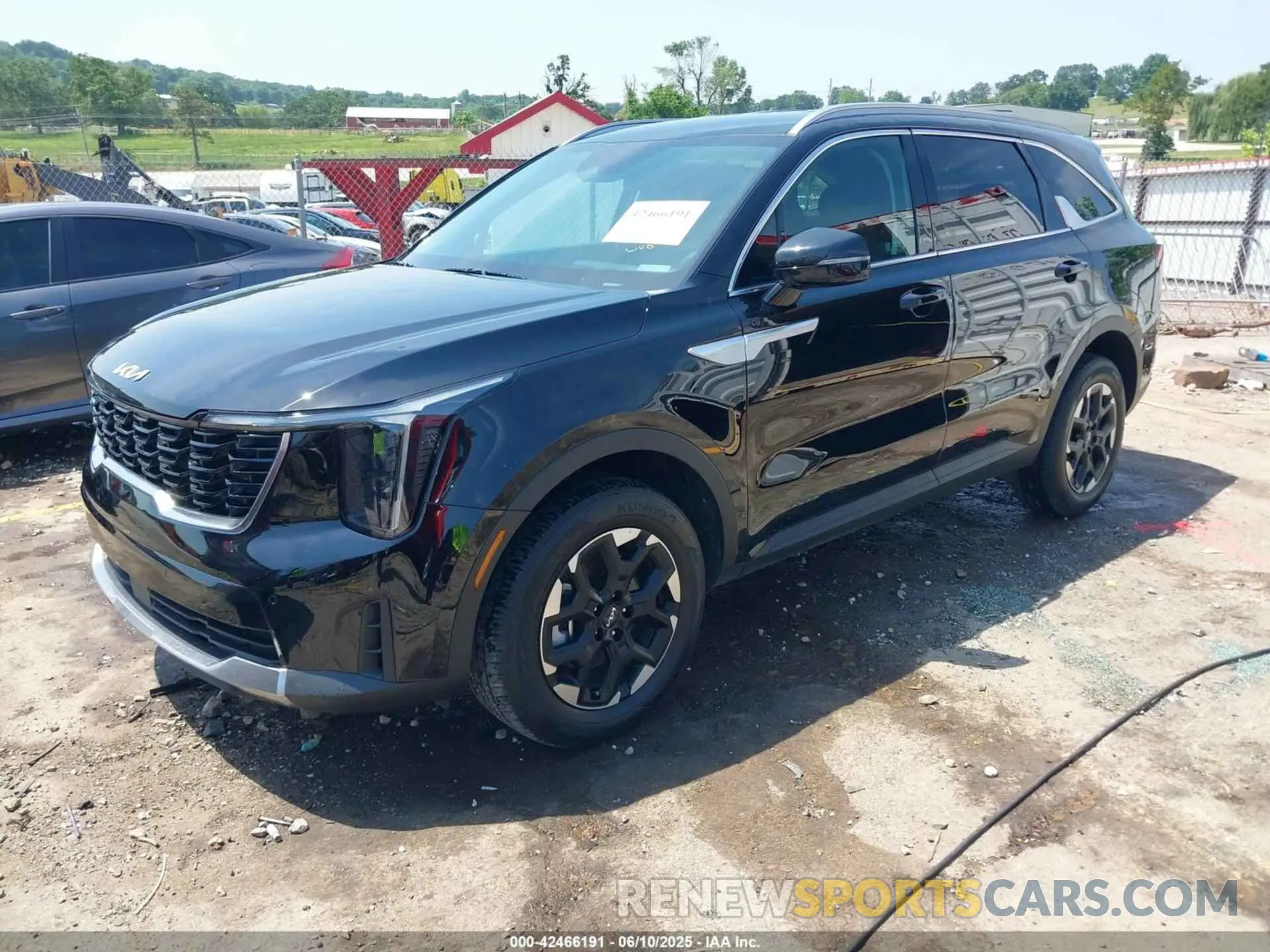 2 Photograph of a damaged car 5XYRLDJC2SG325616 KIA SORENTO 2025