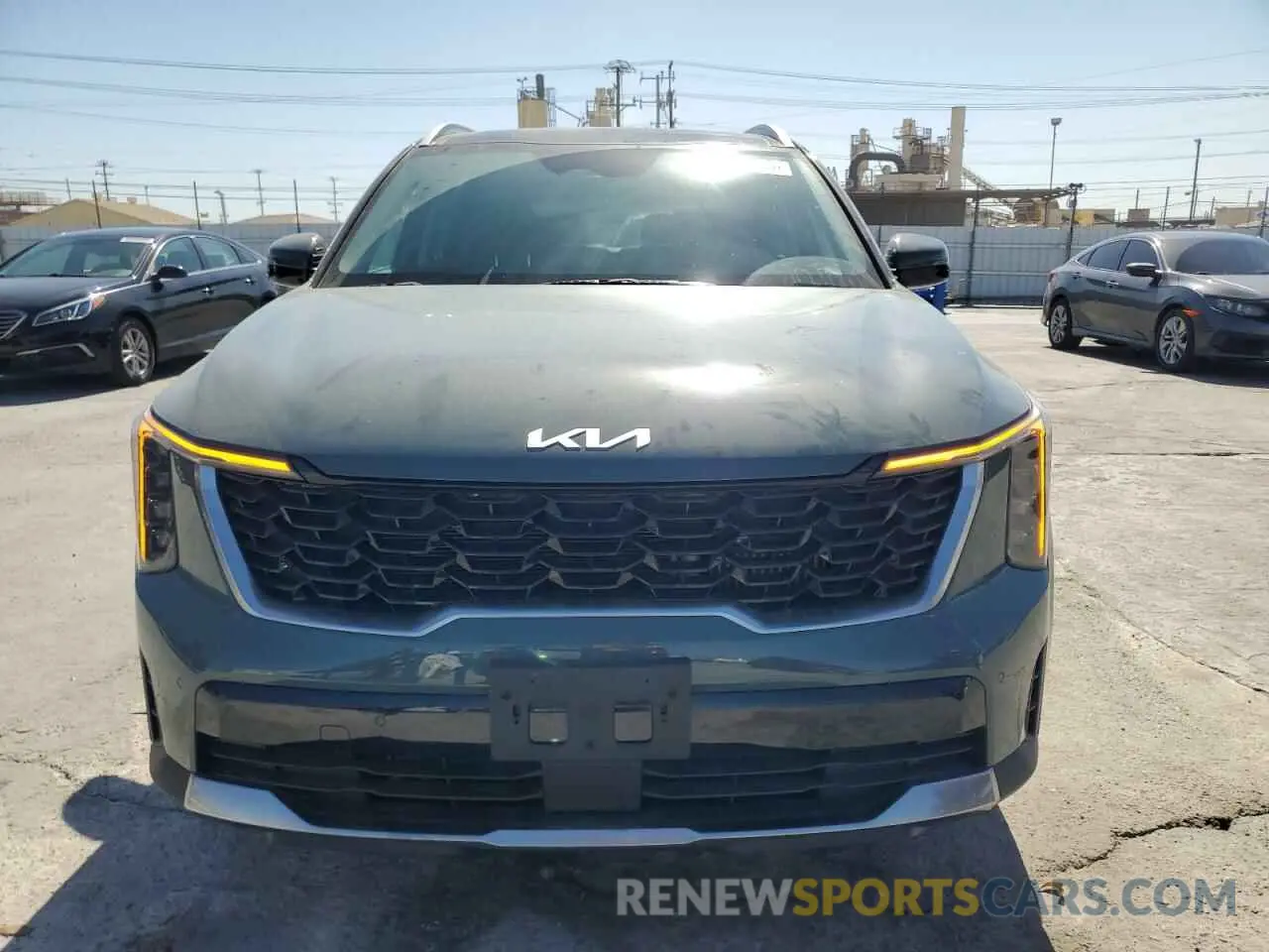 5 Photograph of a damaged car KNDRH4JGXS5302257 KIA SORENTO 2025