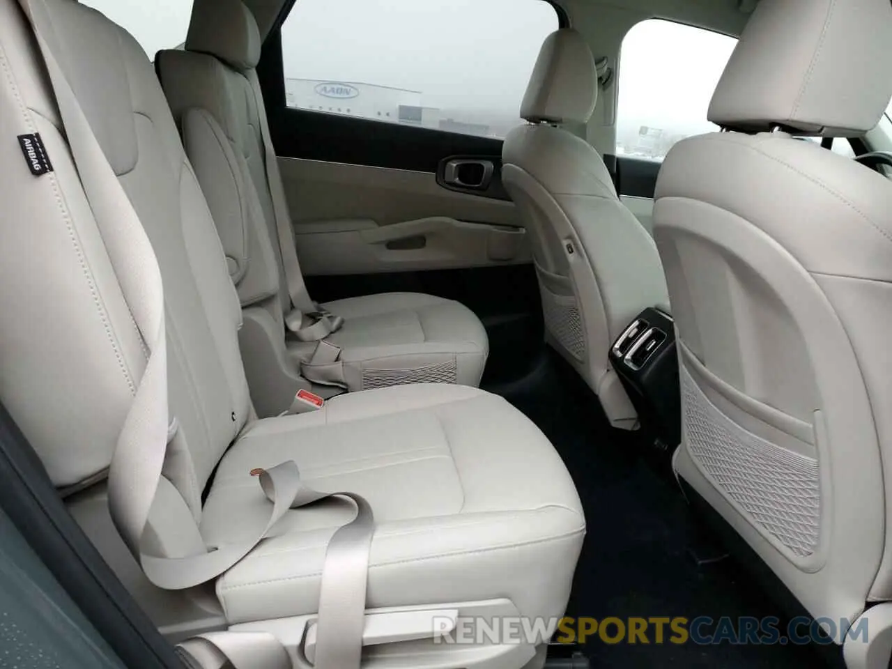 11 Photograph of a damaged car KNDRHDJGXS5315803 KIA SORENTO 2025