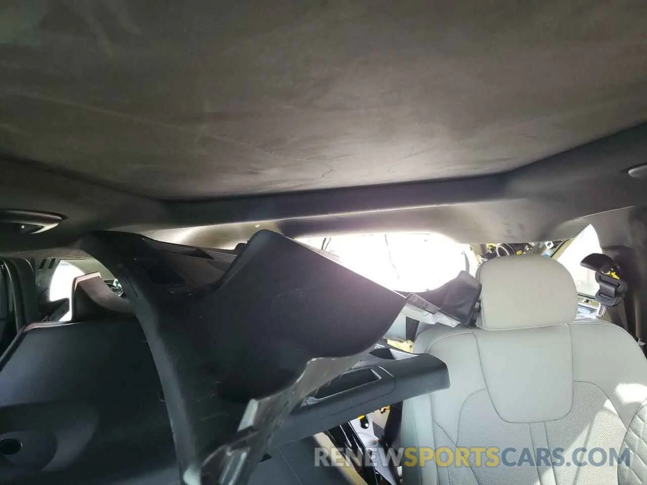 10 Фотография поврежденного автомобиля KNDRKDJG6S5323043 KIA SORENTO 2025
