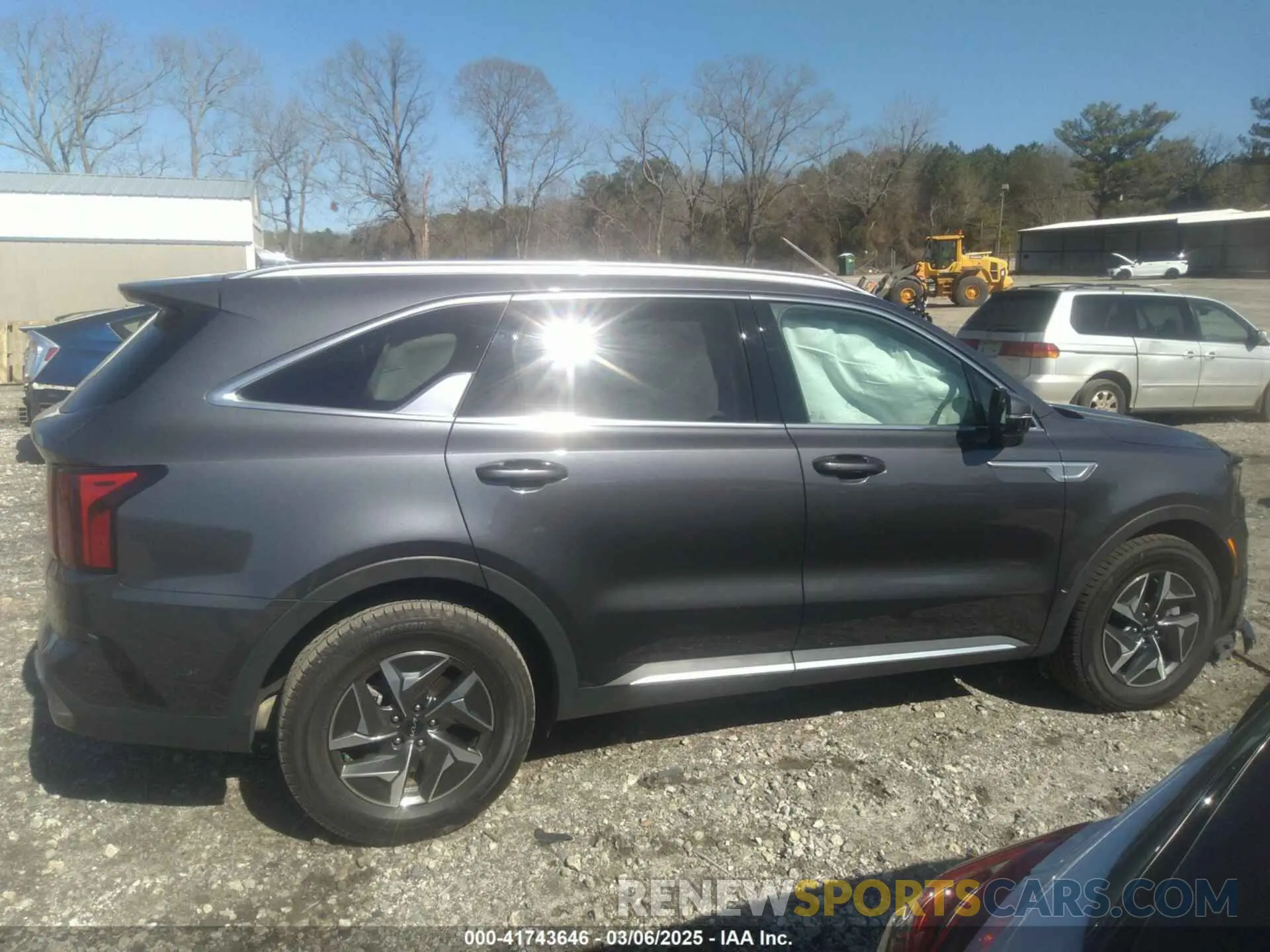 13 Photograph of a damaged car KNDRG4LG3N5120310 KIA SORENTO HYBRID 2022