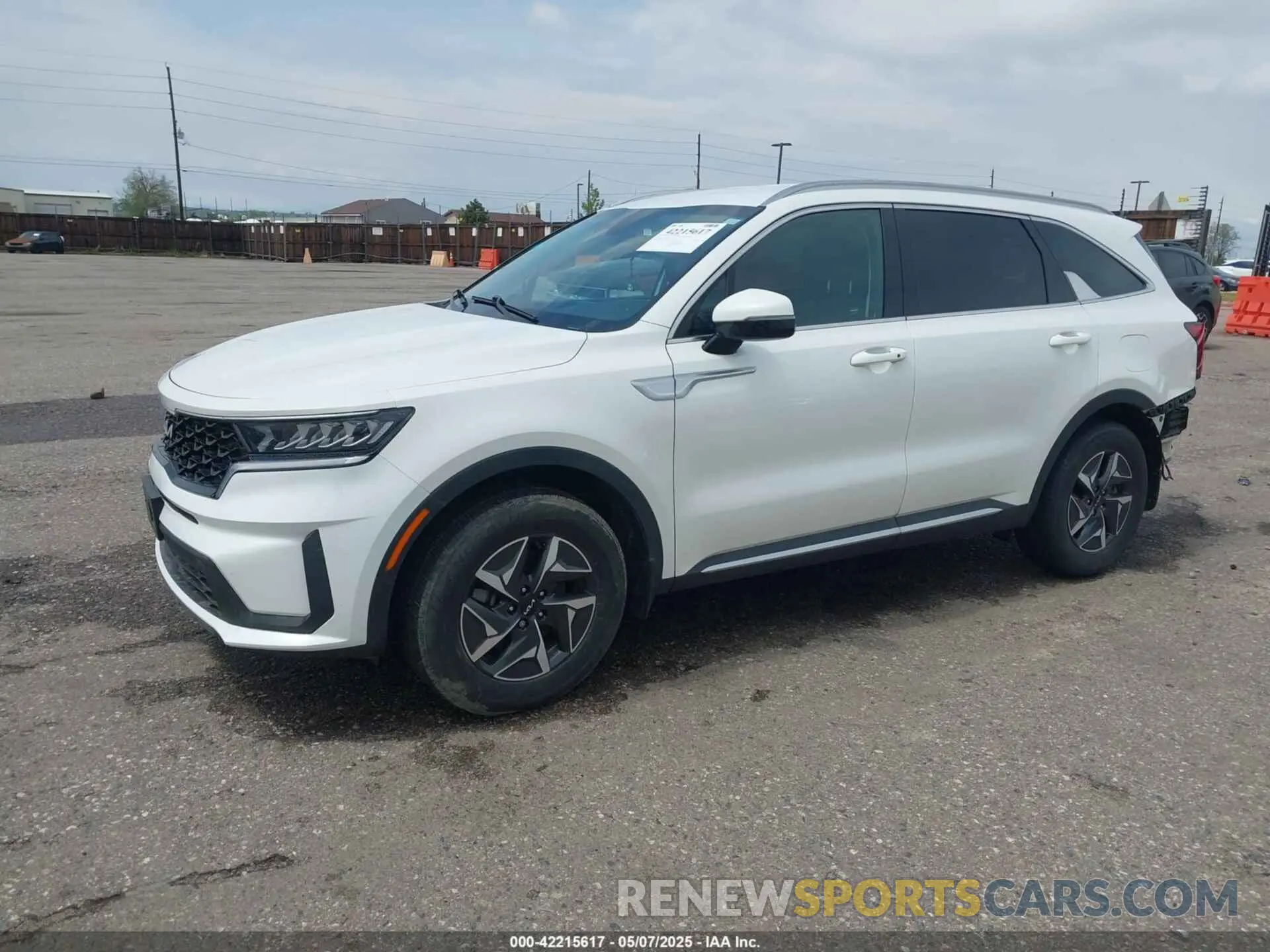 15 Photograph of a damaged car KNDRG4LG5N5085415 KIA SORENTO HYBRID 2022