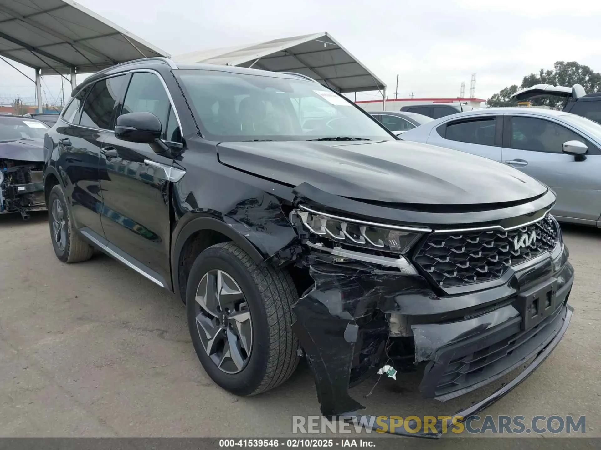 1 Photograph of a damaged car KNDRG4LG5N5086094 KIA SORENTO HYBRID 2022