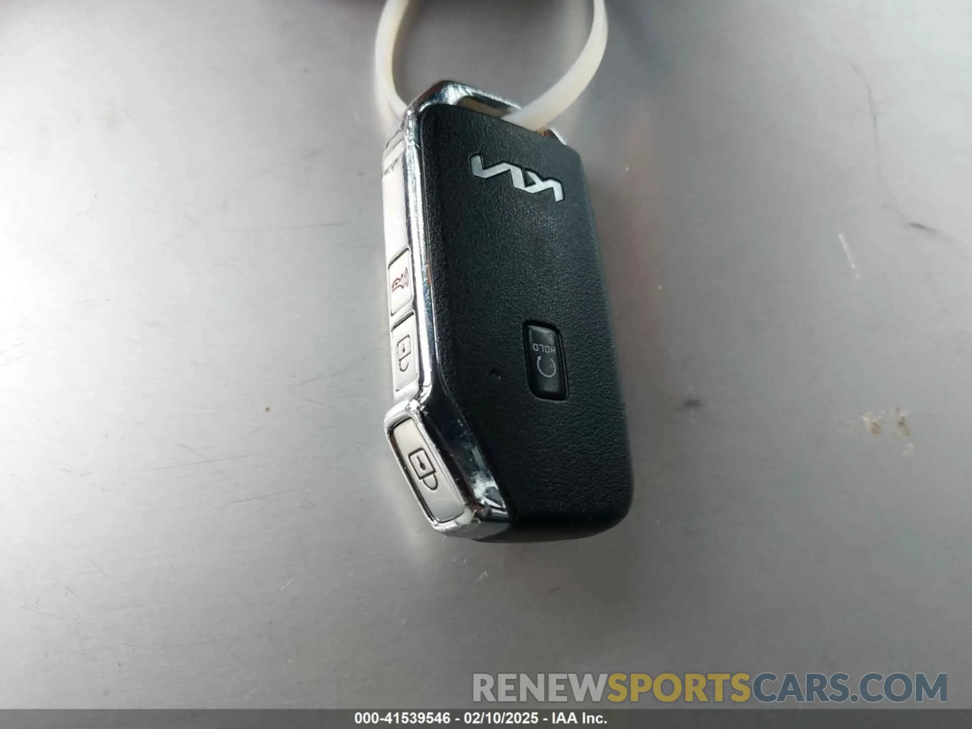 11 Photograph of a damaged car KNDRG4LG5N5086094 KIA SORENTO HYBRID 2022
