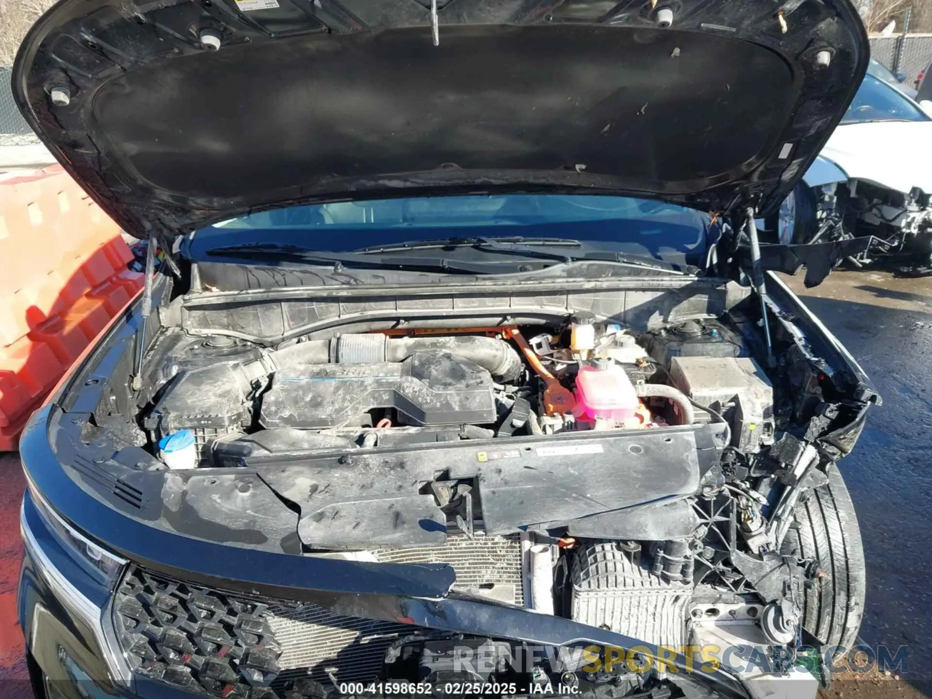 10 Photograph of a damaged car KNDRHDLG9N5096673 KIA SORENTO HYBRID 2022