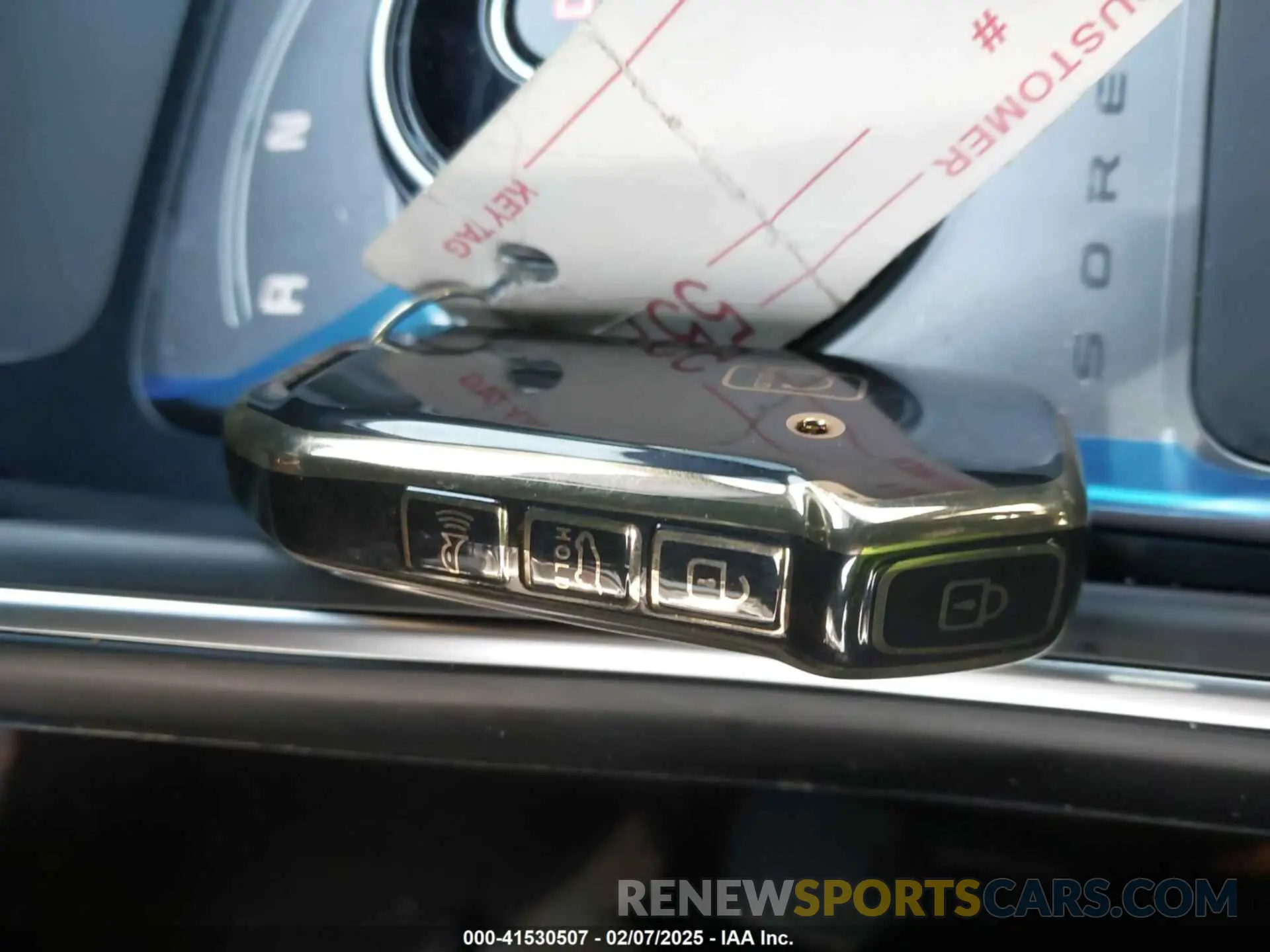 11 Photograph of a damaged car KNDRH4LG2P5173421 KIA SORENTO HYBRID 2023