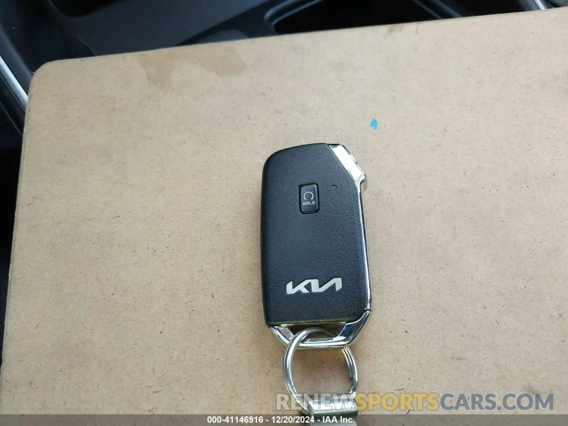 11 Photograph of a damaged car KNDRH4LG6P5188214 KIA SORENTO HYBRID 2023