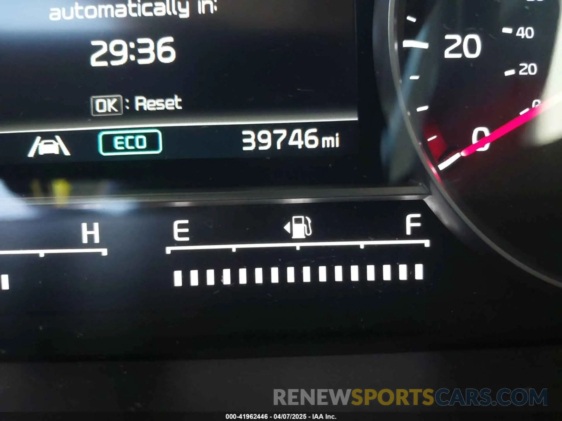 15 Photograph of a damaged car KNDRH4LG9P5172542 KIA SORENTO HYBRID 2023
