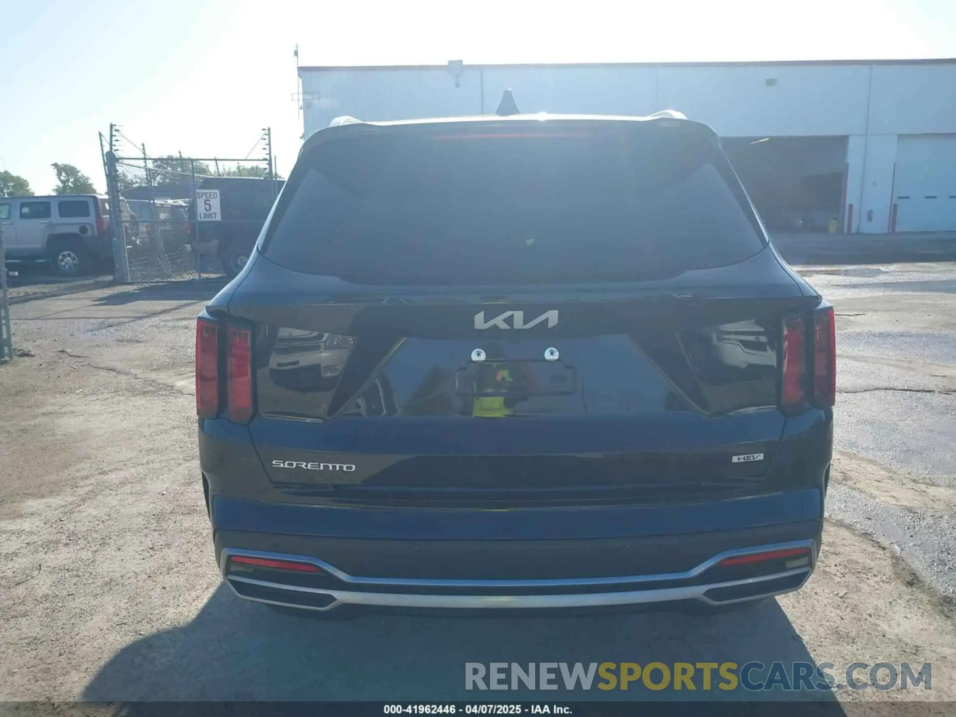 16 Photograph of a damaged car KNDRH4LG9P5172542 KIA SORENTO HYBRID 2023