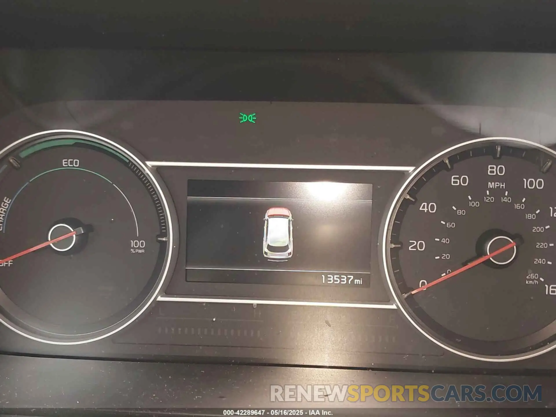 14 Photograph of a damaged car KNDRHDLG1P5201371 KIA SORENTO HYBRID 2023