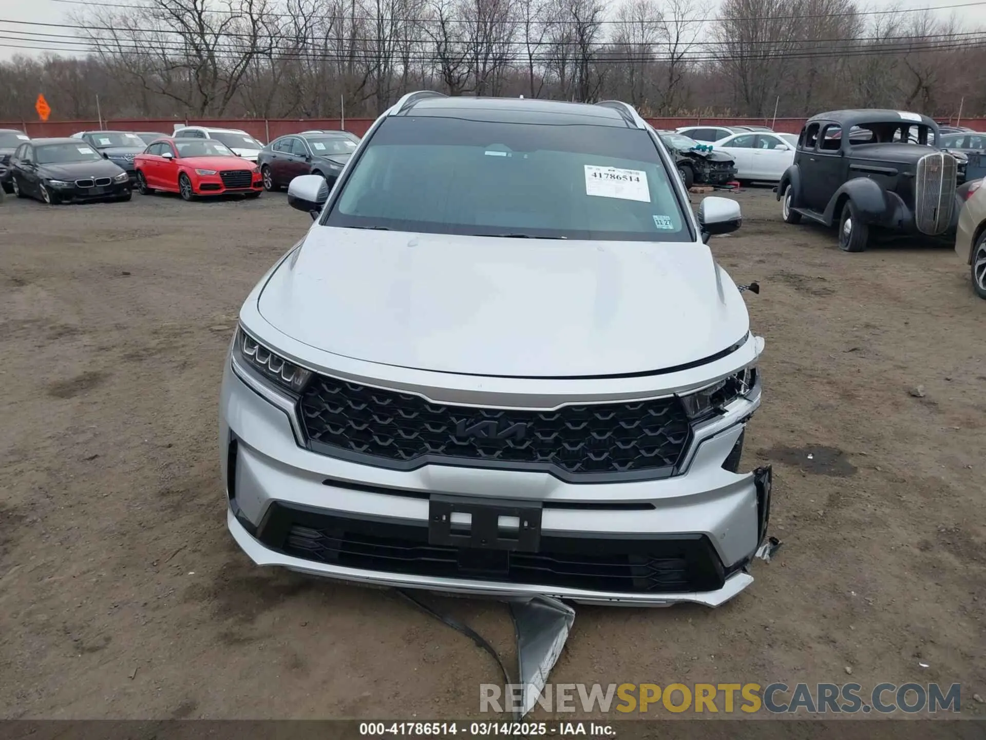12 Photograph of a damaged car KNDRHDLG6P5131155 KIA SORENTO HYBRID 2023