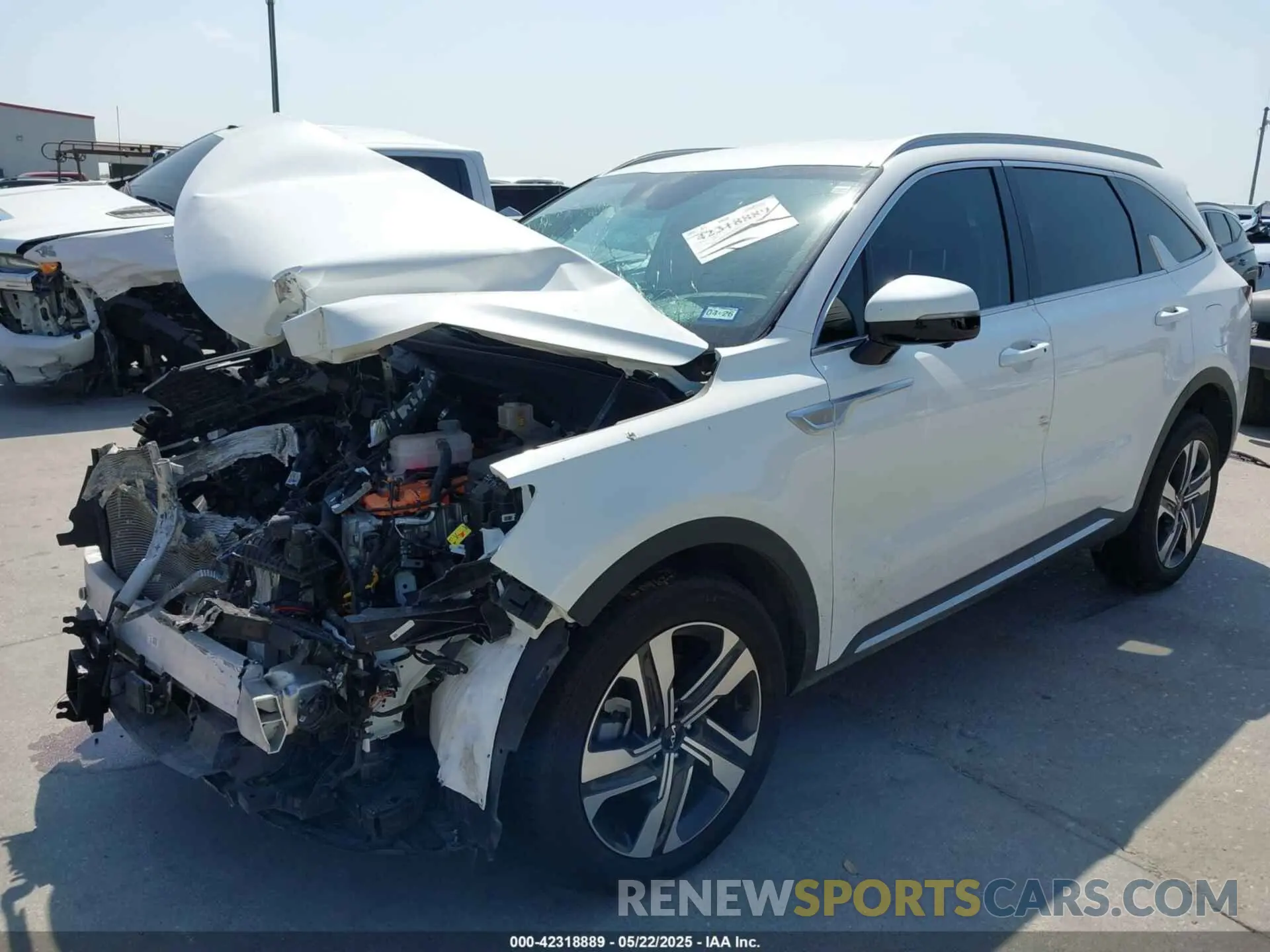 2 Photograph of a damaged car KNDRKDLG2P5170701 KIA SORENTO HYBRID 2023