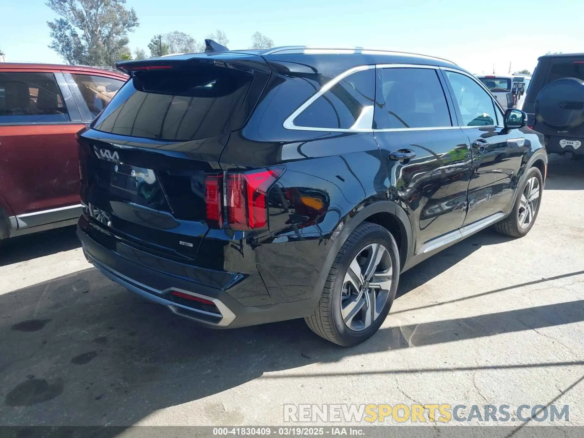 4 Фотография поврежденного автомобиля KNDRHDLG1R5235846 KIA SORENTO HYBRID 2024