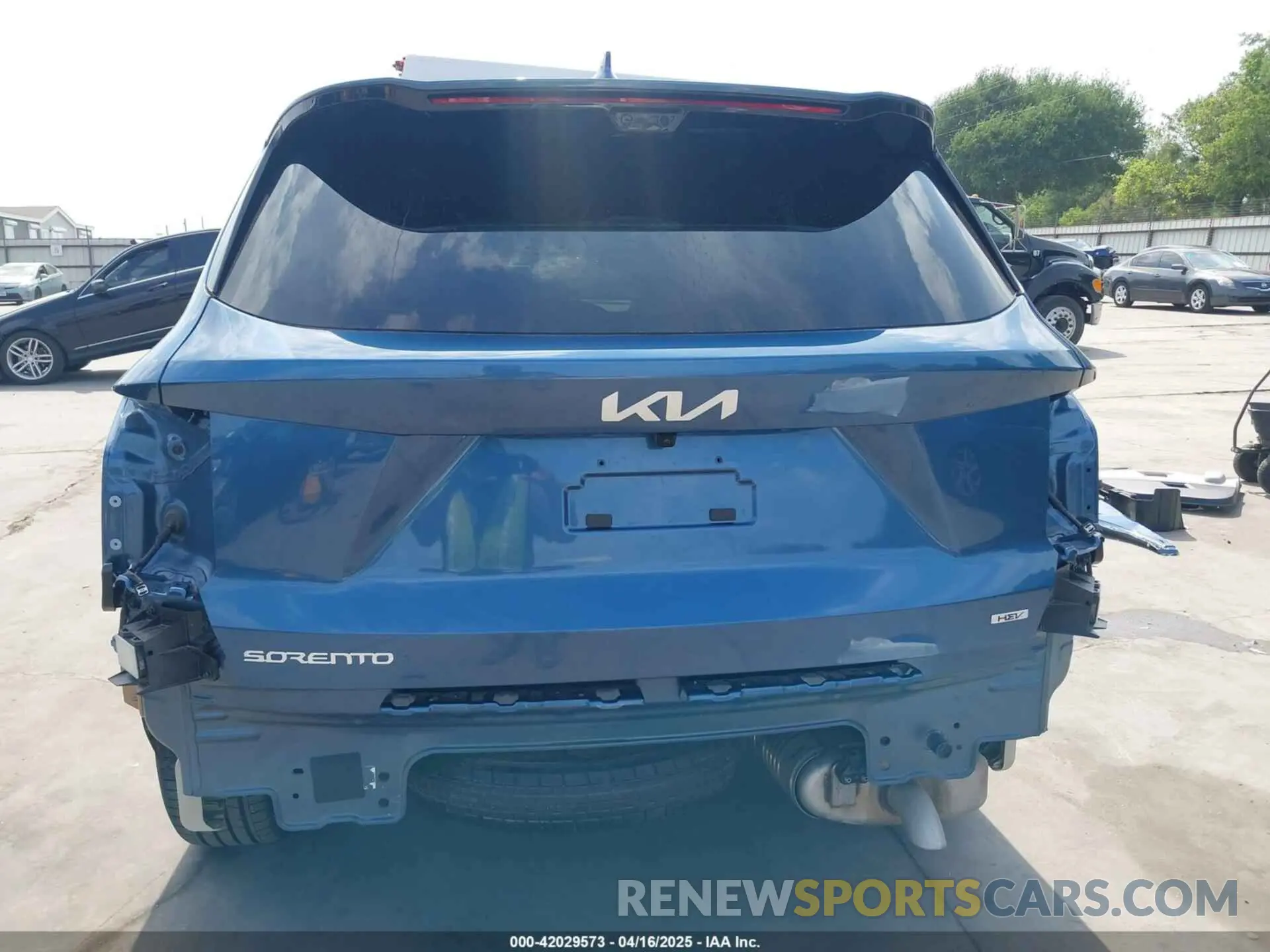 17 Фотография поврежденного автомобиля KNDRKDJG0S5326195 KIA SORENTO HYBRID 2025