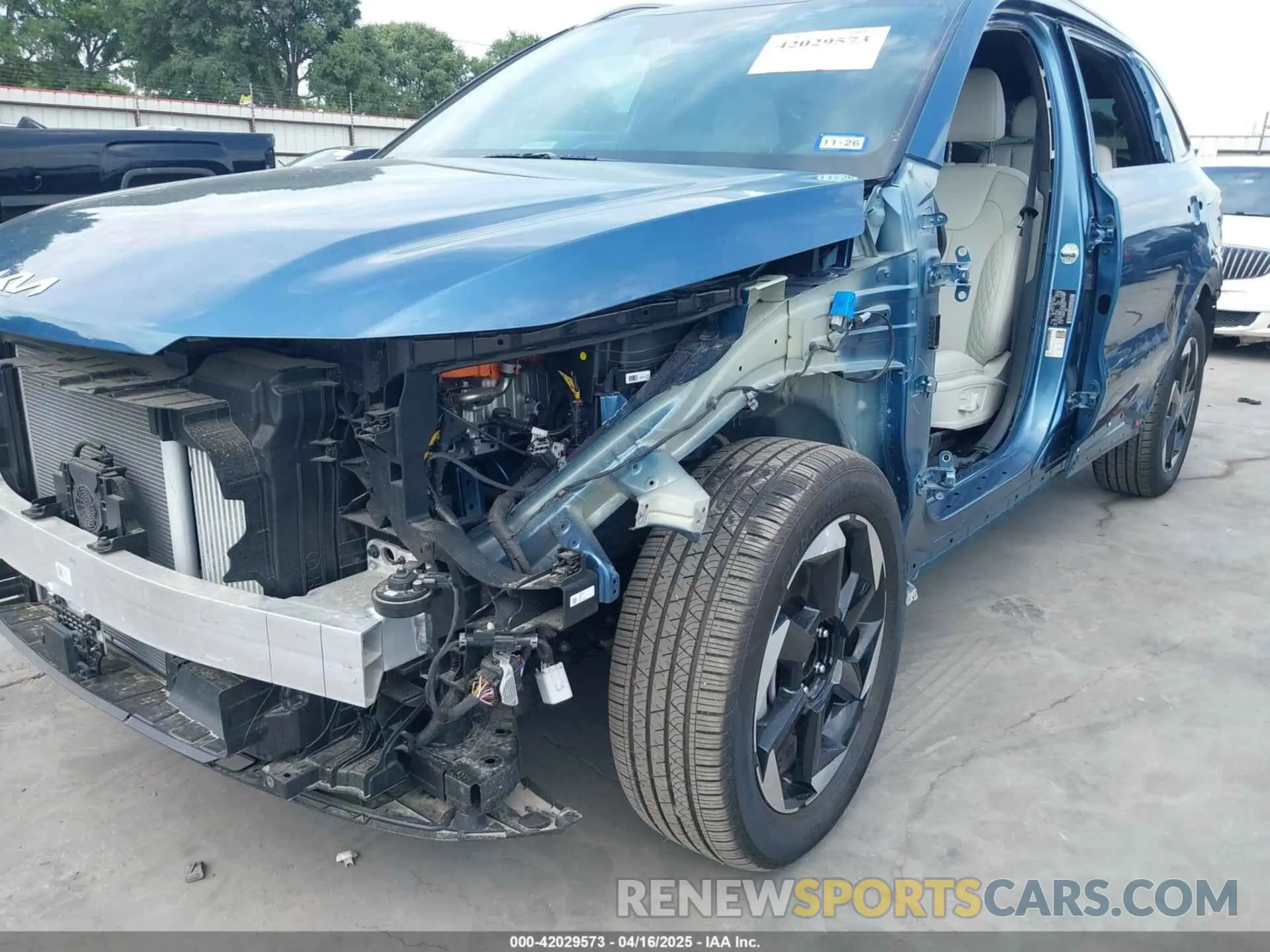 6 Фотография поврежденного автомобиля KNDRKDJG0S5326195 KIA SORENTO HYBRID 2025