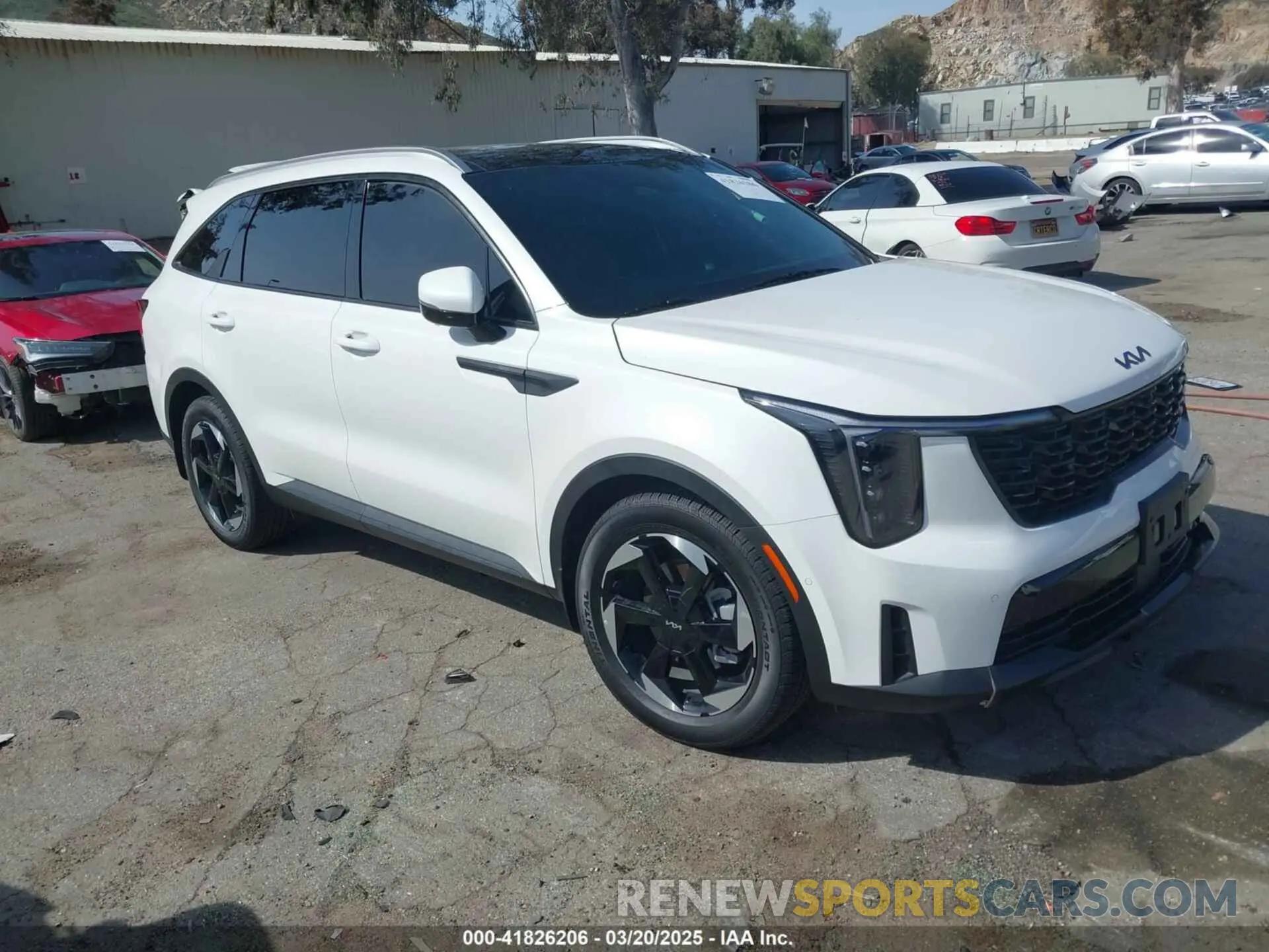 1 Фотография поврежденного автомобиля KNDRKDJG2S5352409 KIA SORENTO HYBRID 2025