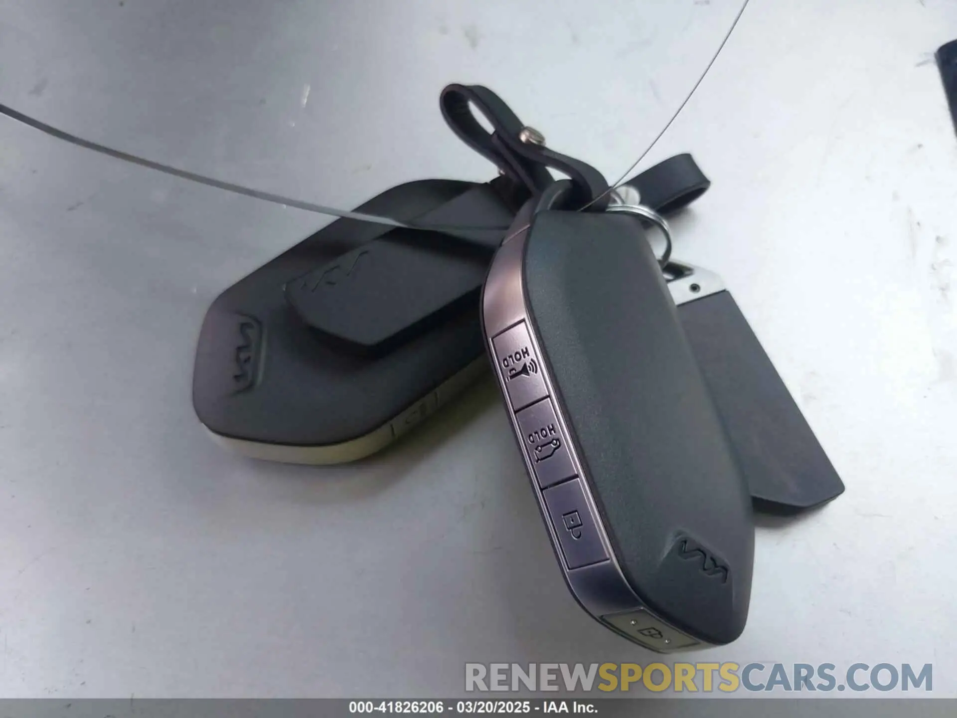 11 Фотография поврежденного автомобиля KNDRKDJG2S5352409 KIA SORENTO HYBRID 2025