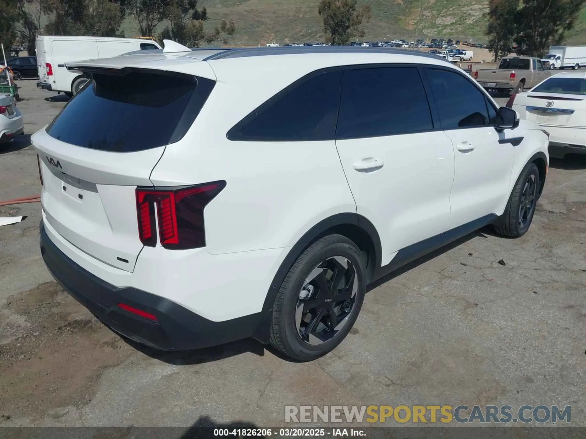 4 Фотография поврежденного автомобиля KNDRKDJG2S5352409 KIA SORENTO HYBRID 2025