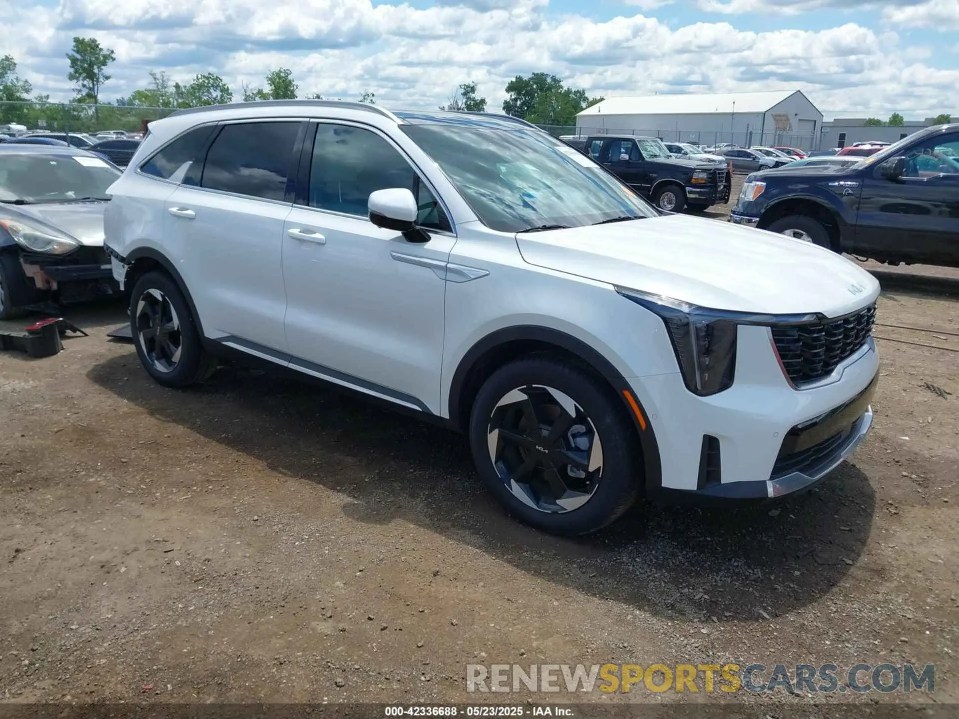 1 Photograph of a damaged car KNDRKDJG6S5374395 KIA SORENTO HYBRID 2025