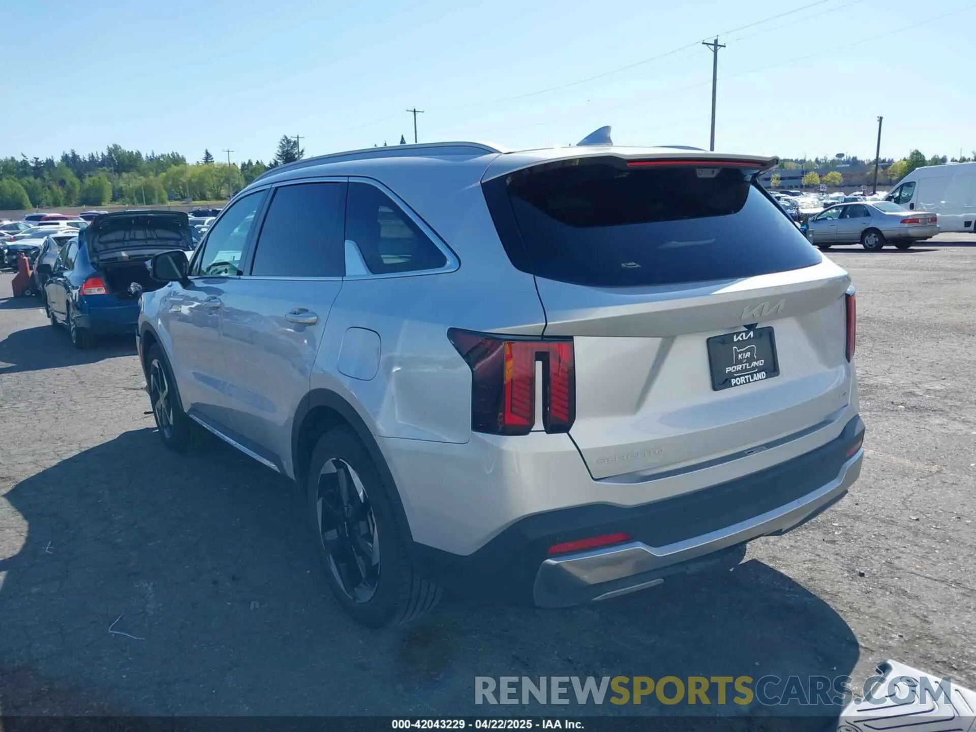 3 Фотография поврежденного автомобиля KNDRKDJGXS5306648 KIA SORENTO HYBRID 2025