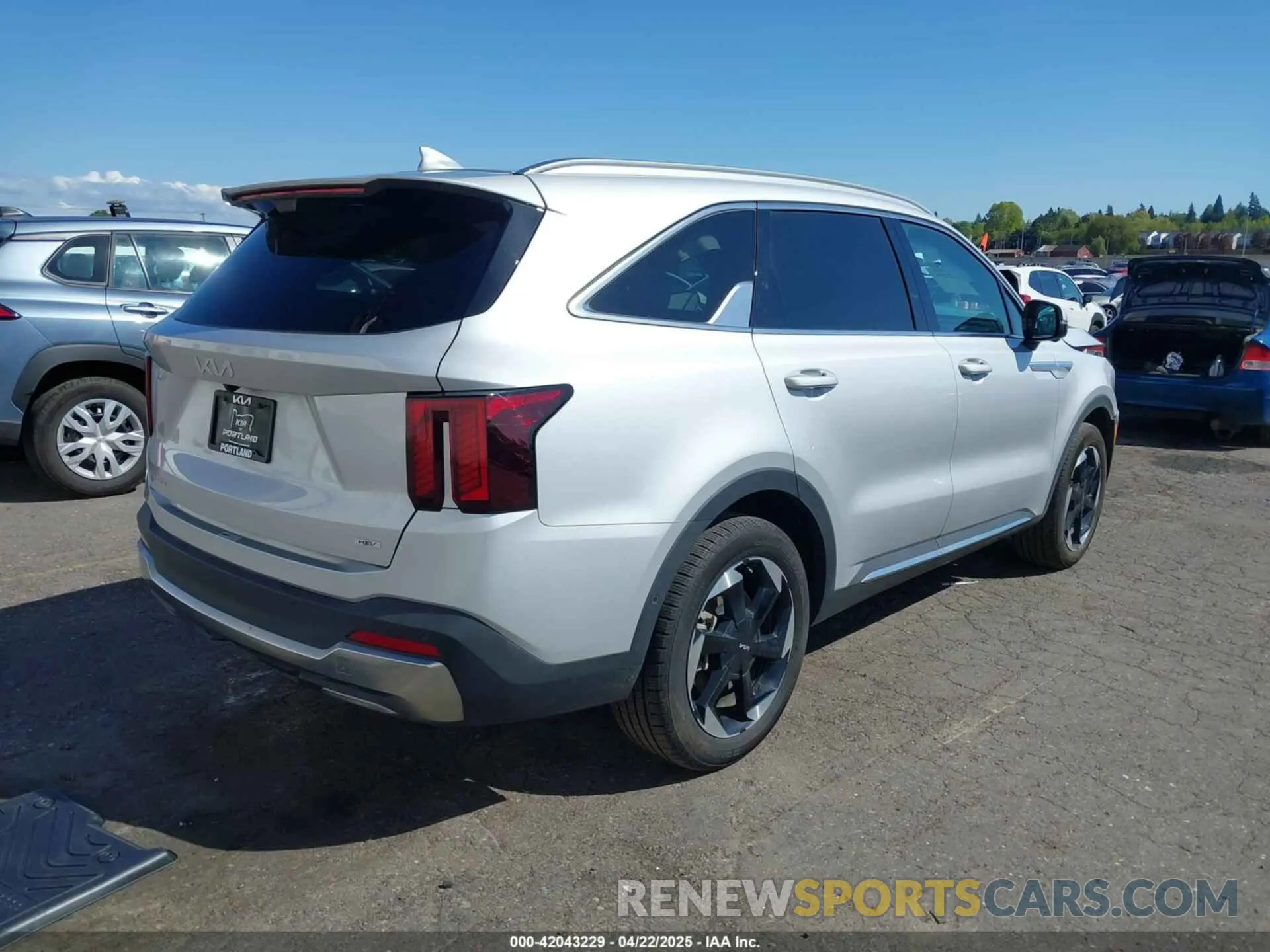 4 Фотография поврежденного автомобиля KNDRKDJGXS5306648 KIA SORENTO HYBRID 2025