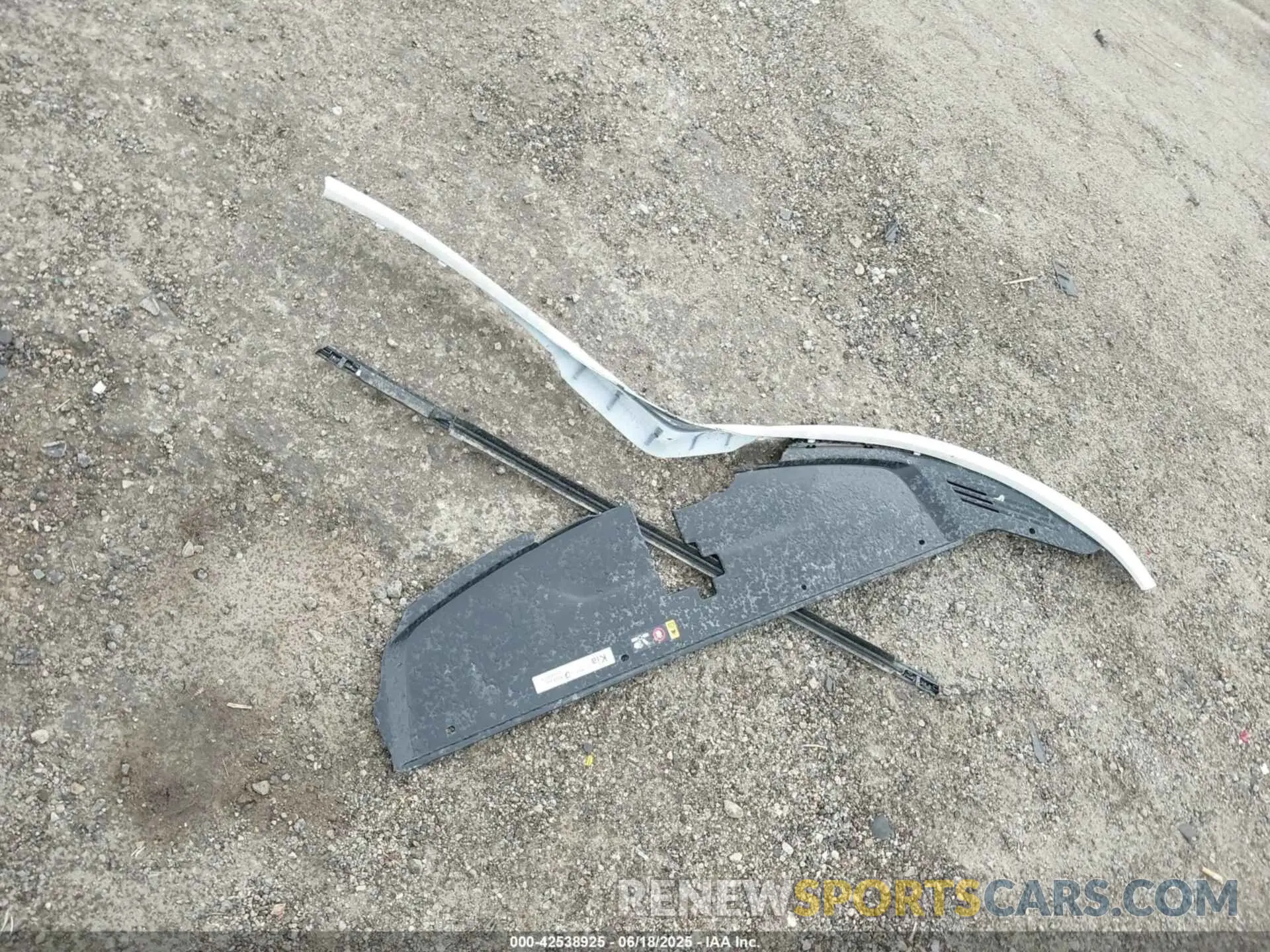 12 Photograph of a damaged car KNDRJDLH6N5114544 KIA SORENTO PLUG-IN HYBRID 2022