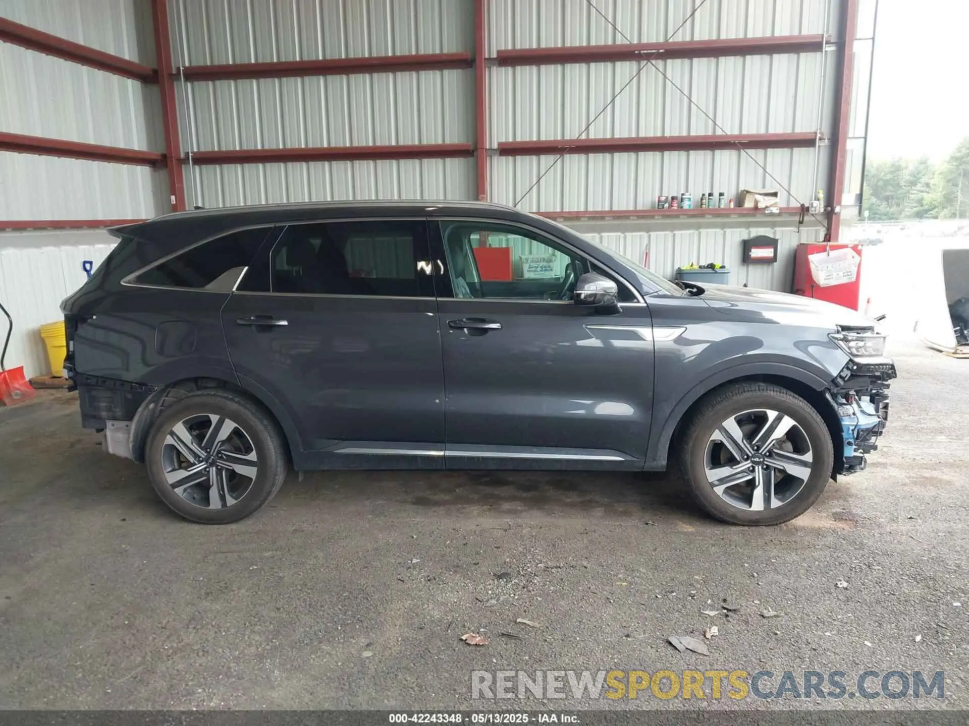 13 Photograph of a damaged car KNDRJDLH7N5119221 KIA SORENTO PLUG-IN HYBRID 2022