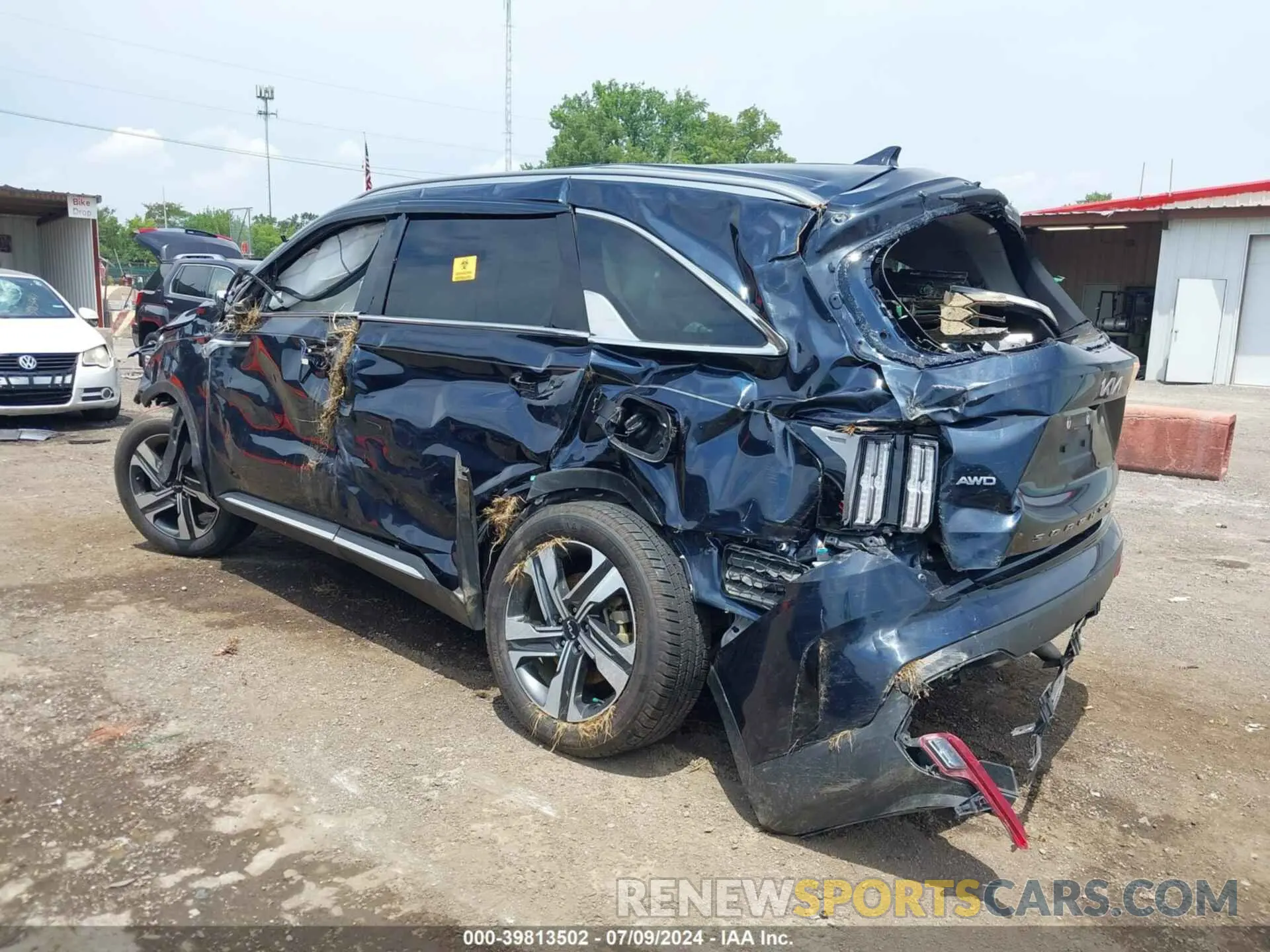 3 Photograph of a damaged car KNDRMDLH4N5063407 KIA SORENTO PLUG-IN HYBRID 2022