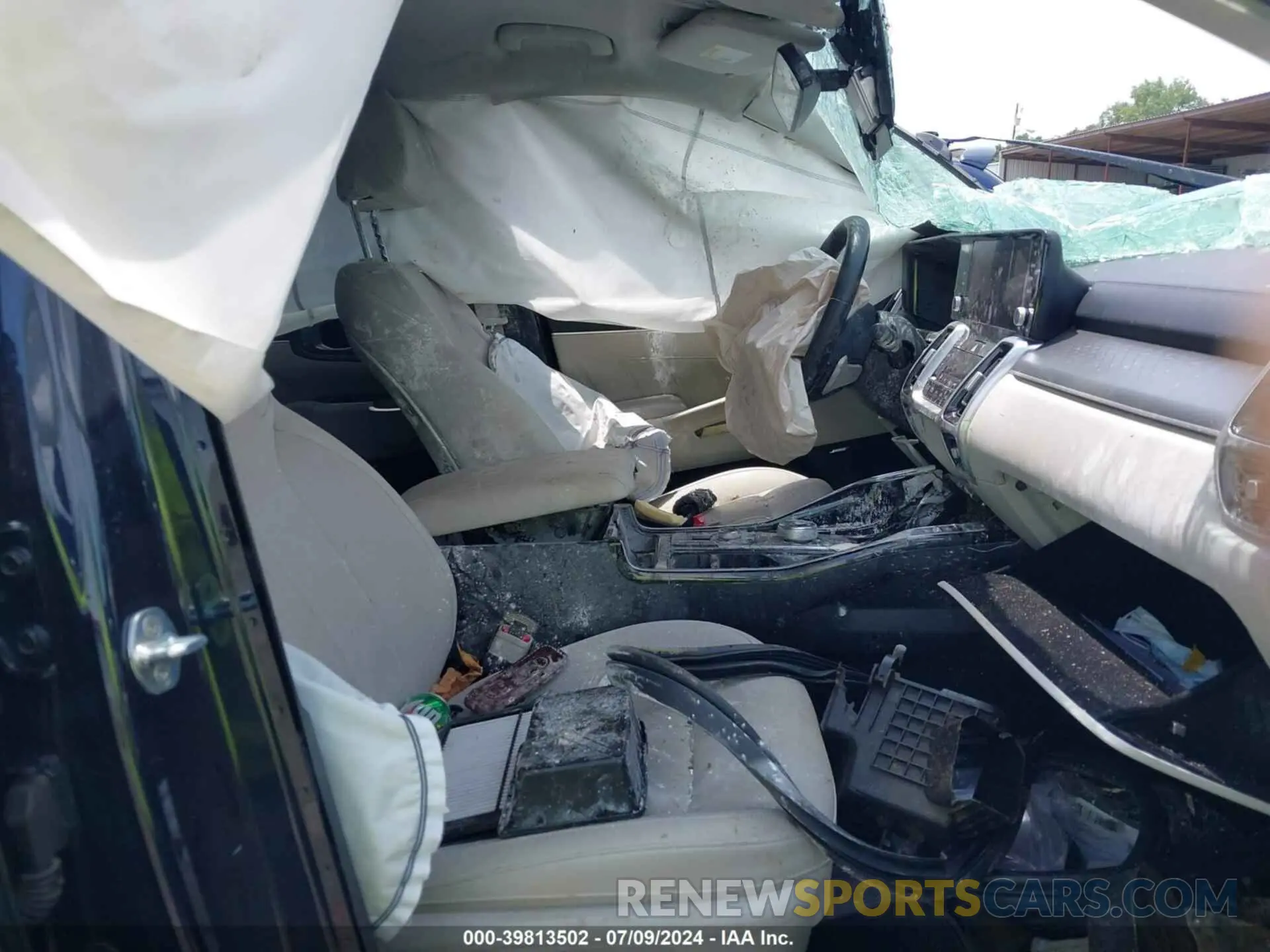 5 Photograph of a damaged car KNDRMDLH4N5063407 KIA SORENTO PLUG-IN HYBRID 2022
