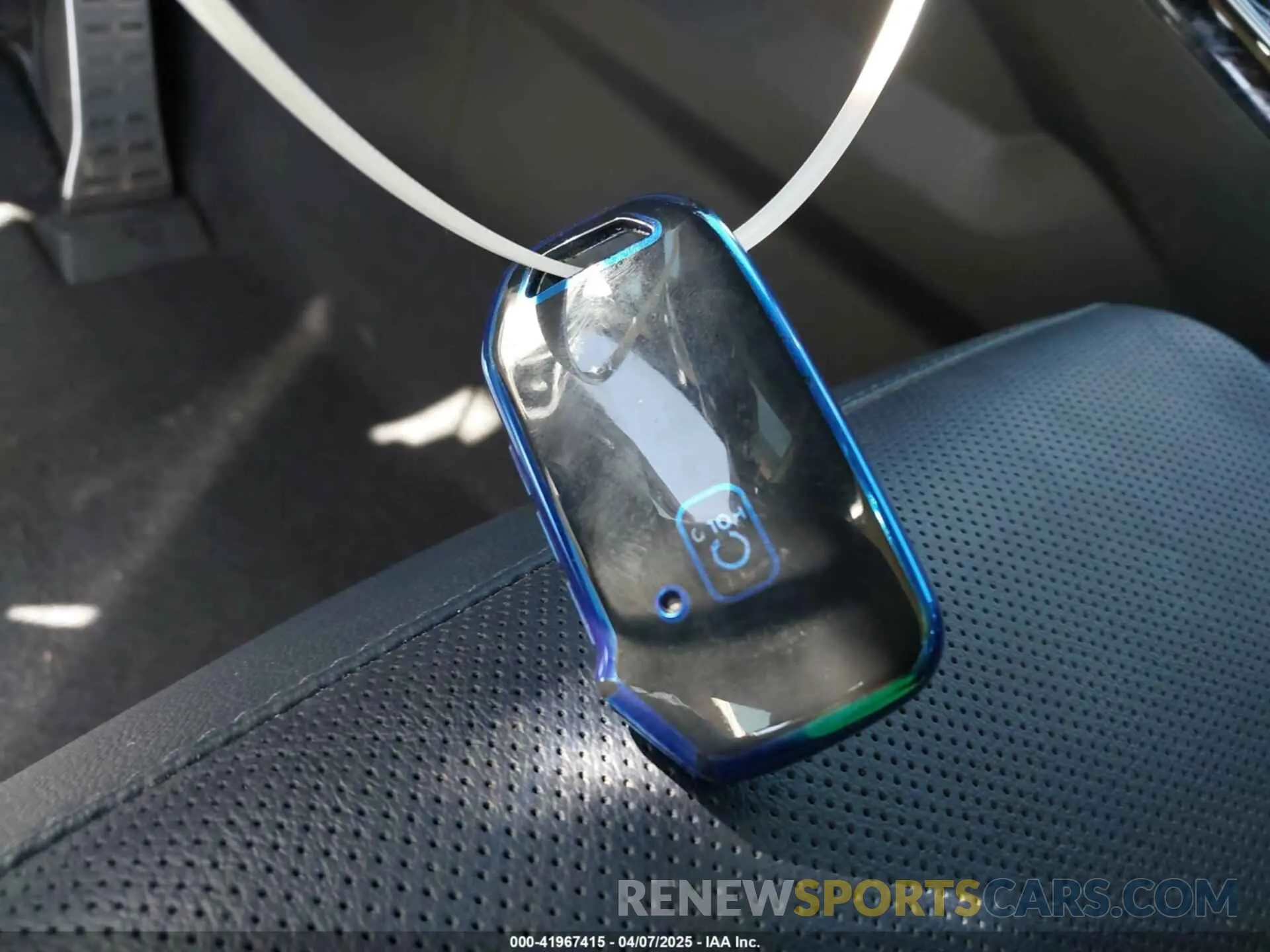 11 Photograph of a damaged car KNDRMDLH1R5260086 KIA SORENTO PLUG-IN HYBRID 2024