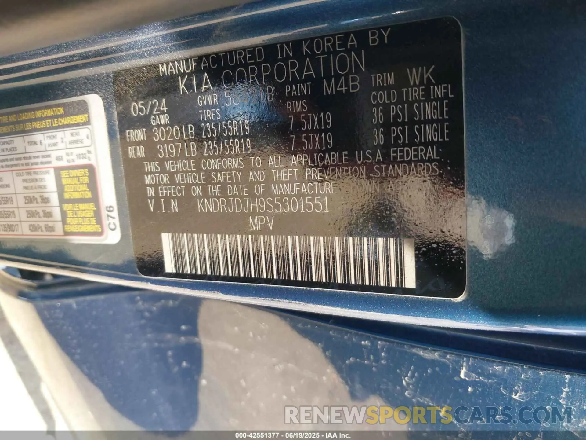 9 Photograph of a damaged car KNDRJDJH9S5301551 KIA SORENTO PLUG-IN HYBRID 2025