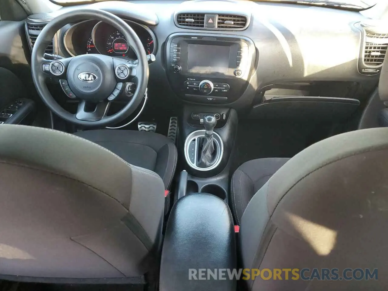 8 Photograph of a damaged car KNDJN2A20K7019157 KIA SOUL 2019